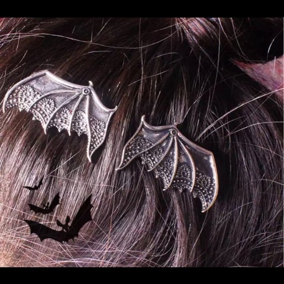 Silver Bat Devil Demon Wings Hair Clips New Victorian Goth Vintage style Spooky - Picture 1 of 10